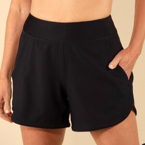 LANDS END SWIM SHORTS Board Short BLACK with Liner and Pockets 5” inseam Size 6